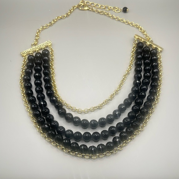 Elegant Black Beaded Necklace with Gold Chain - Picture 2 of 5